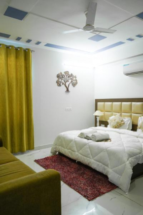 Lime Tree Service Apartment - Near Artemis Hospital ,Gurgaon